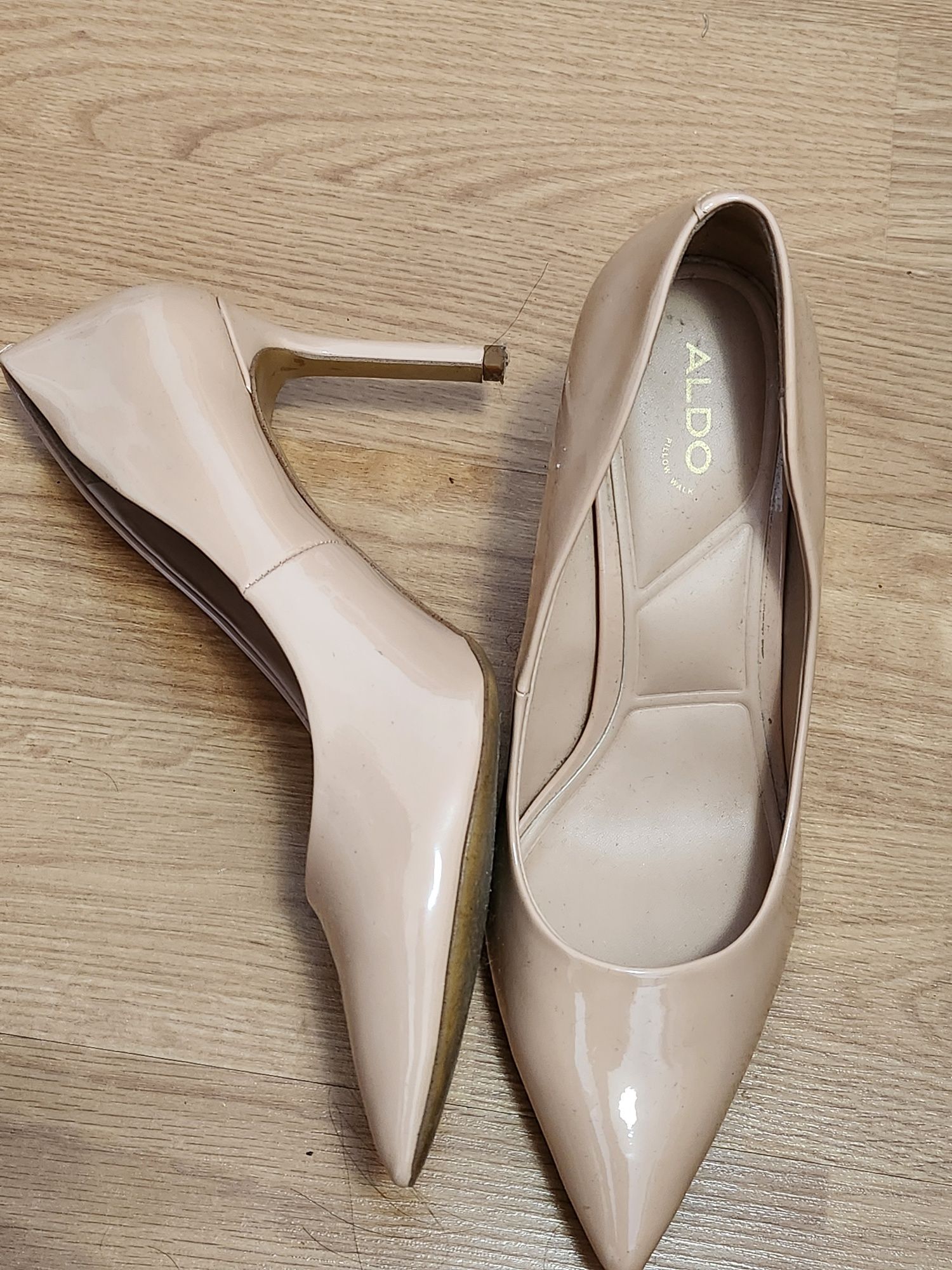 Sapatos 39/40 Guess. Aldo. Pikolinos. Unisa.