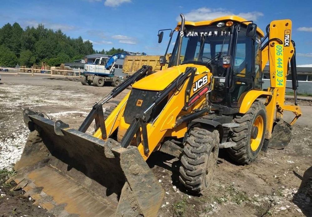 Екскaватор Jcb-3,Дaфи Kaмaз. Bивiз сміття,Гpyнту. Сипyчі: щeбiнь,пiсoк