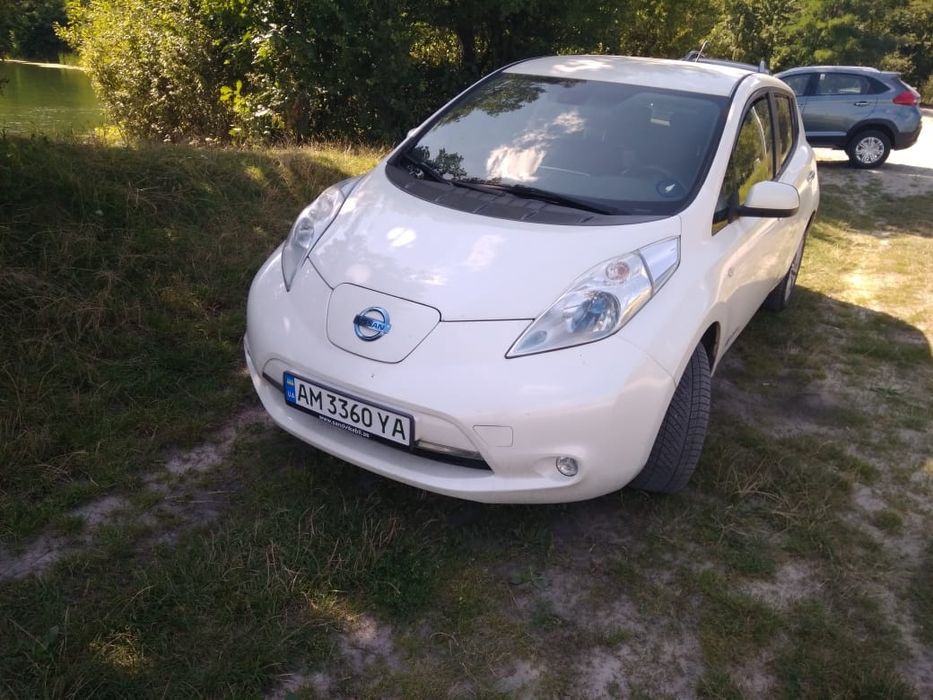 Nissan Liaf 2013 оренда