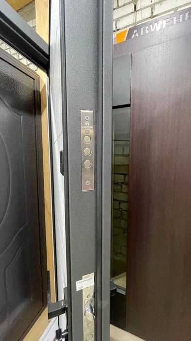 Надійні двері Грей молдінг вулиця : в наявності