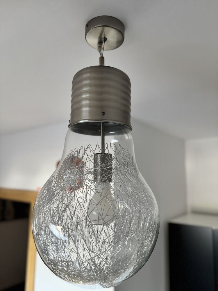 Lampa sufitowa - żarówka