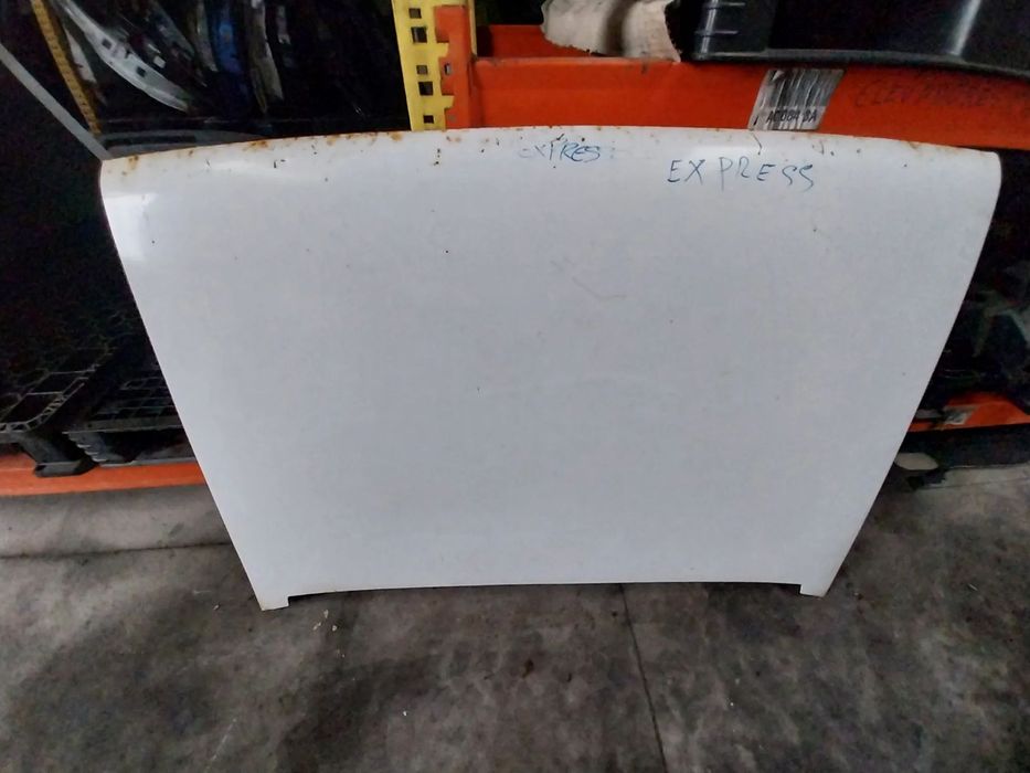 Capô Renault Express