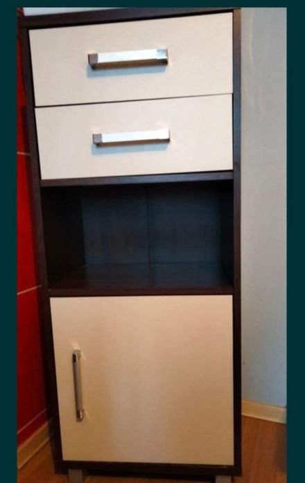 Szafka/slupek stojacy.