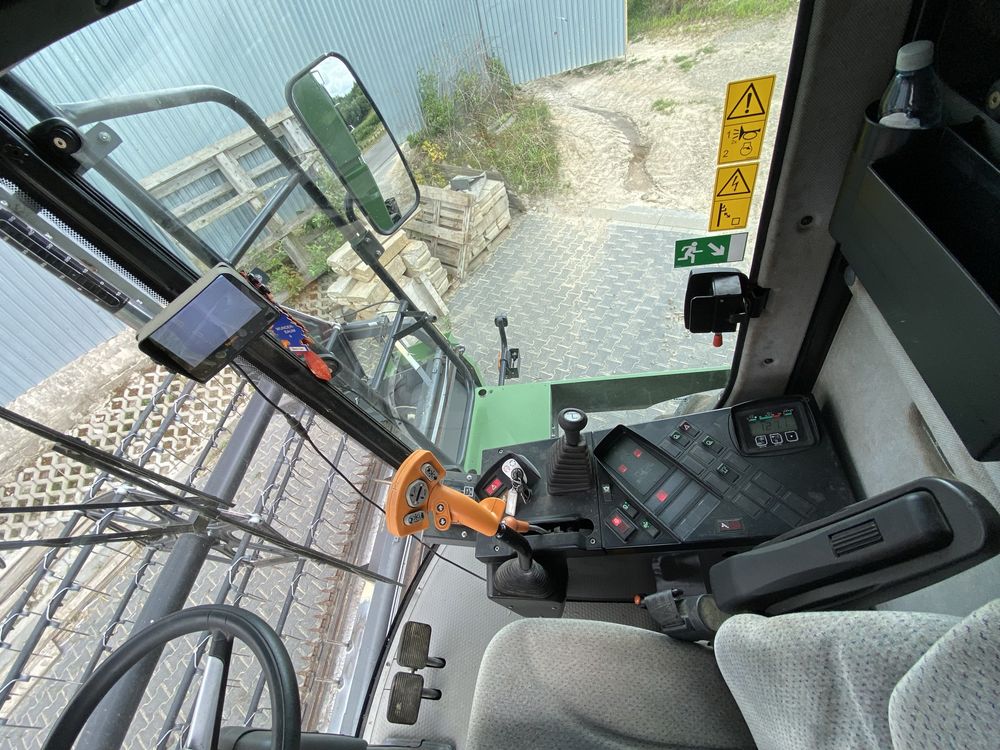 Fendt 5180 E, stół do rzepaku