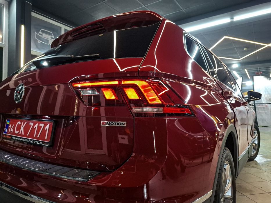 VOLKSWAGEN tiguan sel premium