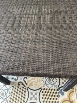 Conjunto de jardim de mesa e 2 cadeiras de vime sintético