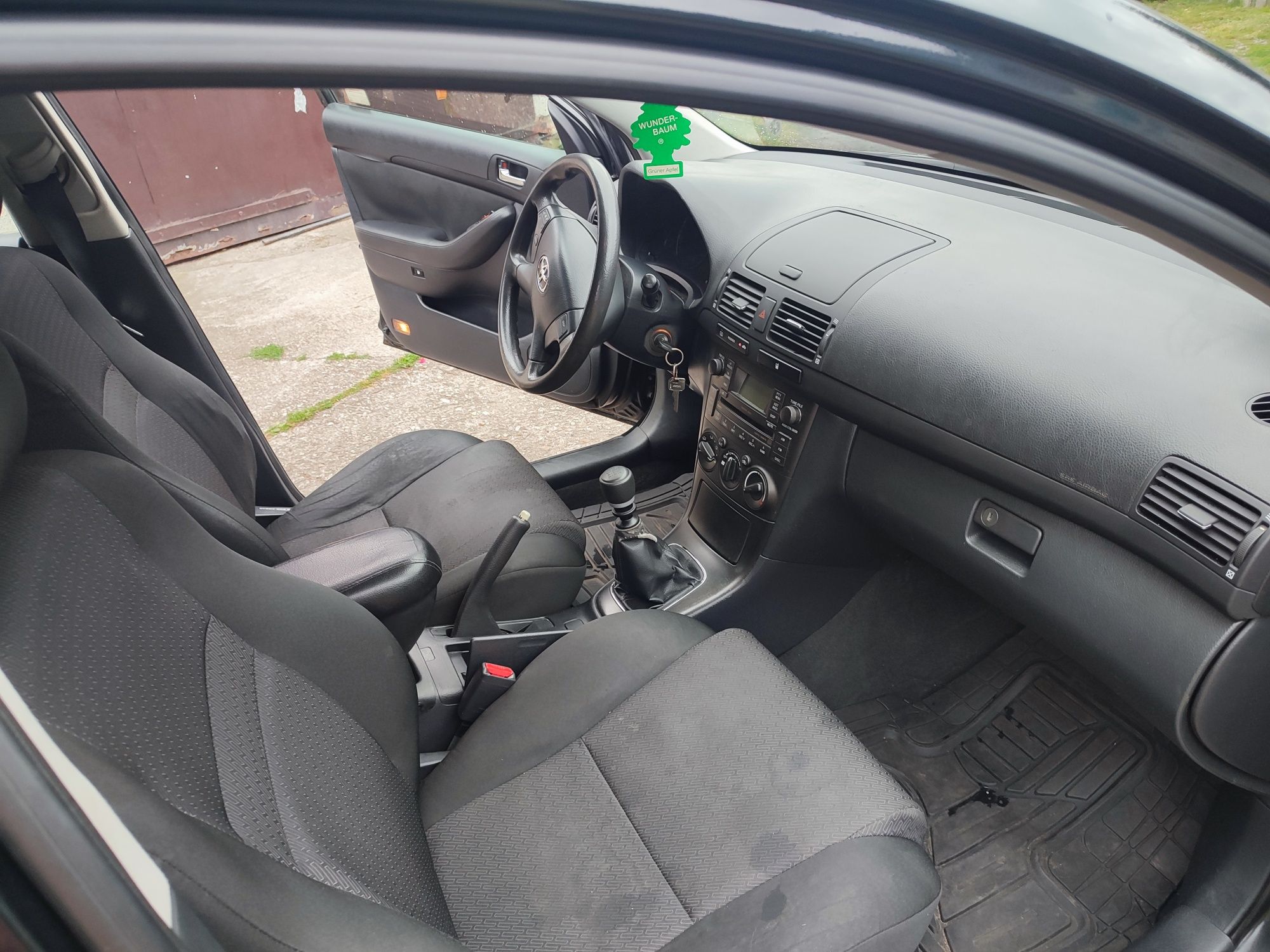 Toyota Avensis T25 2.0D D4D 2006r.