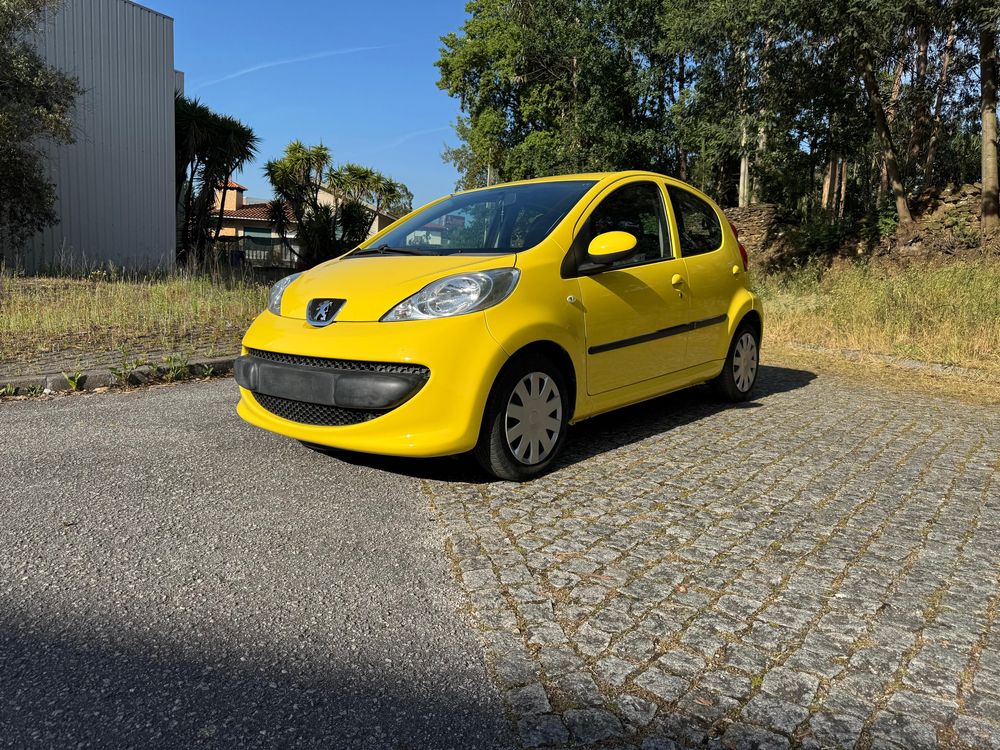 Peugeot 107 com Ac