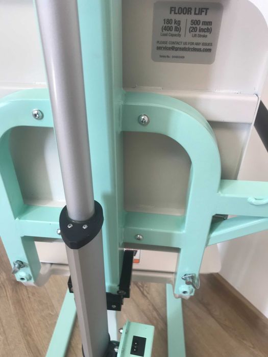 Електричний підйомник SuperHandy GoRise FC ,вантажопідйомність 182 кг