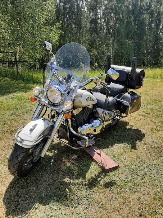 Piekny Suzuki INTRUDER