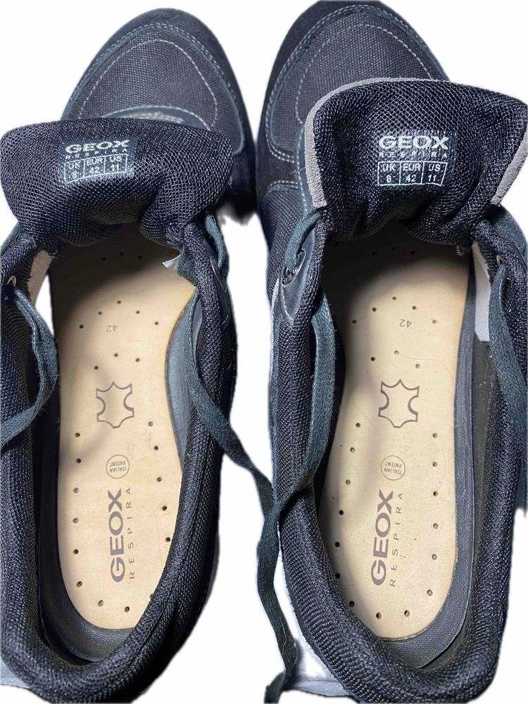 Оригінальні жіночі туфлі  Geox