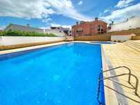 Apartamento T0+1-Sao Martinho Porto-Central, Internet e Piscinas