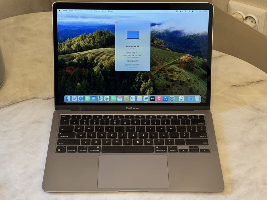 MacBook Air M1 8/256Gb mdm акб 88%
