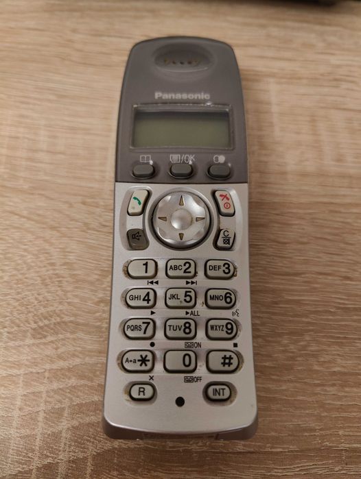 Стаціонарний бездротовий телефон Panasonic KX-TCD240G