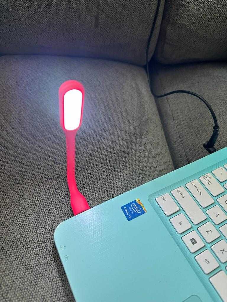 Lampka LED do laptopa