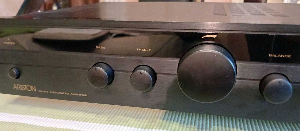 Підсилювач Ariston AX 910