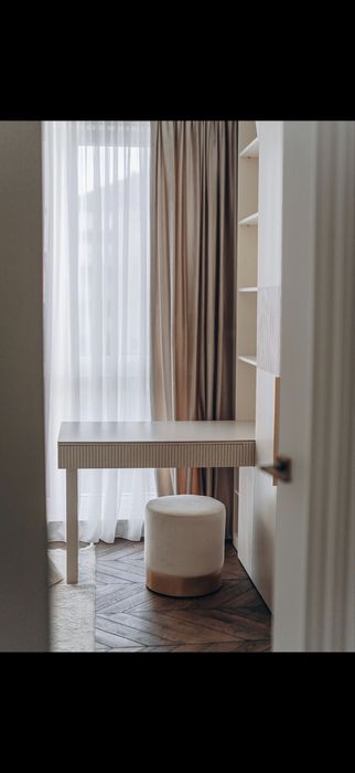 Дизайнерська квартира з 3 окремими спальнями