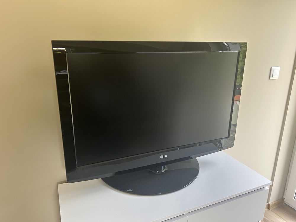 Tv LG 37” sprawny 37lg3000