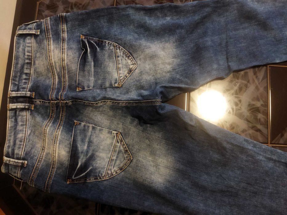 Jeansy męskie modne