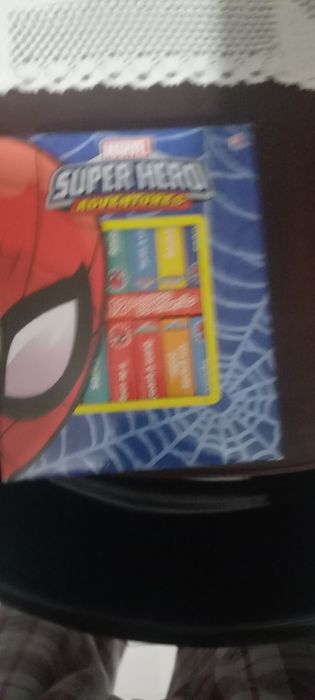 Livros pequenos da Marvel