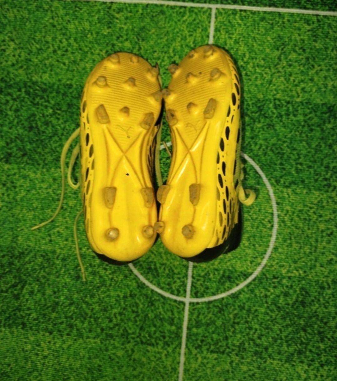 Korki piłkarskie puma rozmiar 34