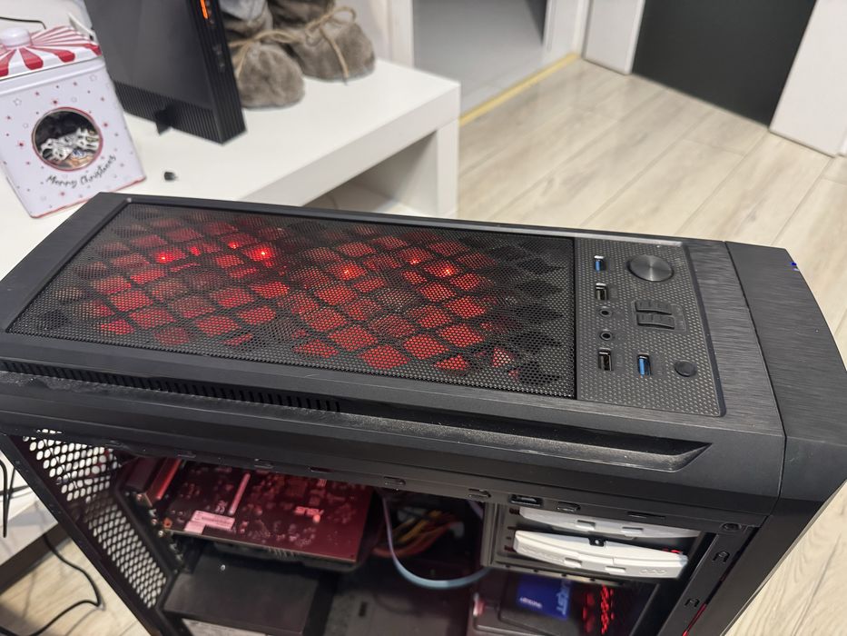 Komputer stacjonarny gamingowy