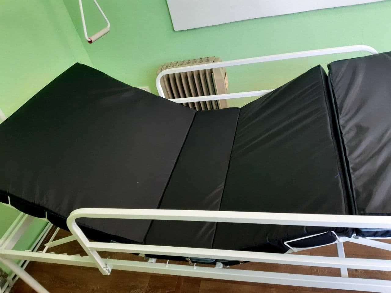 Ліжко медичне секційне з підйомом голови і ніг
