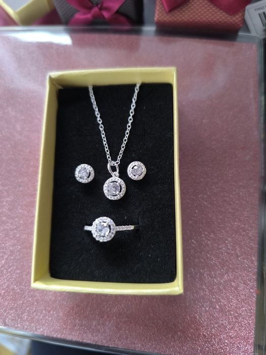 Piękny zestaw preznetowy biżuterii kobiecej 925 srebro