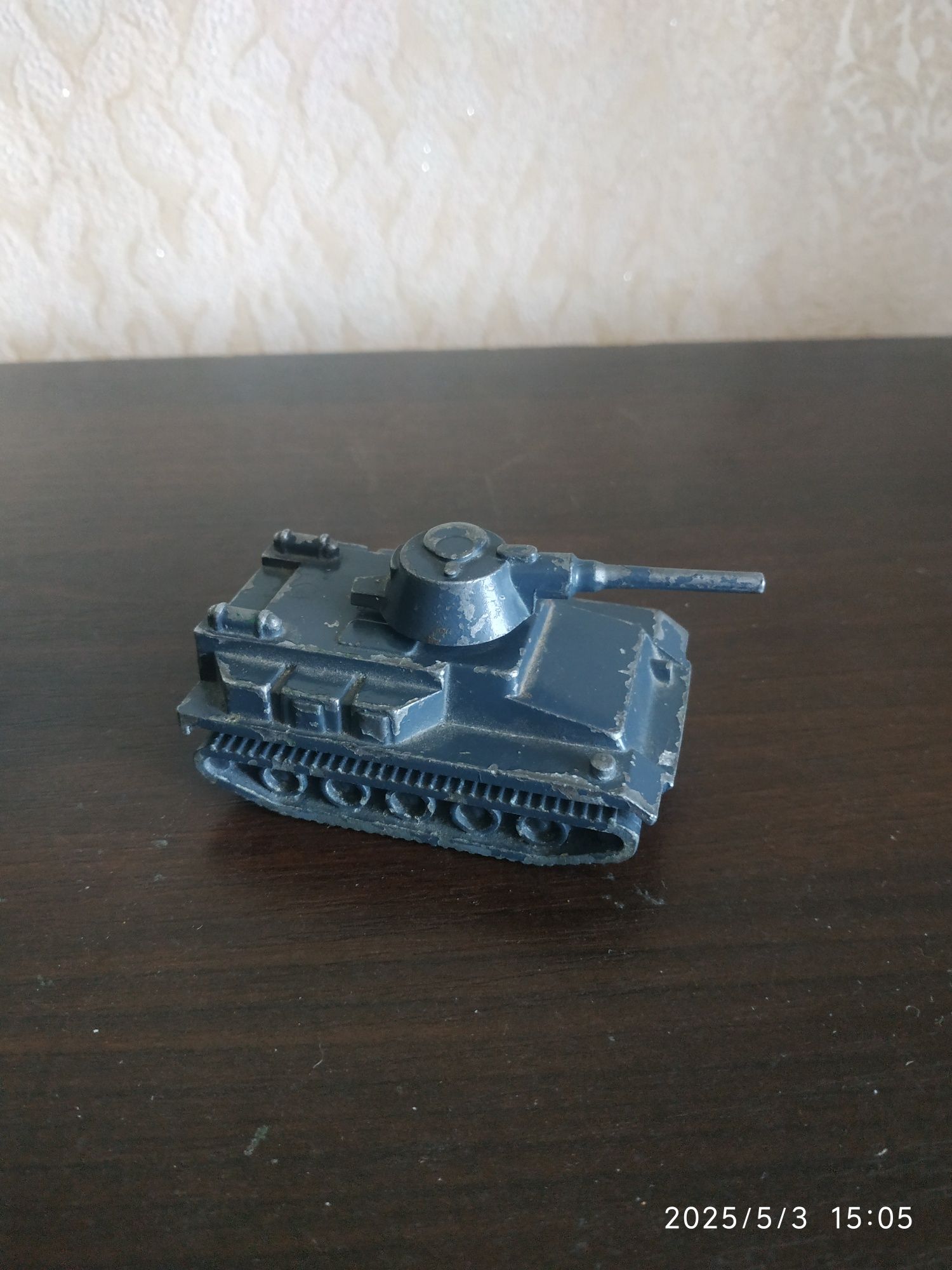 Танк  (ВИЗ) .Игрушка Ссср