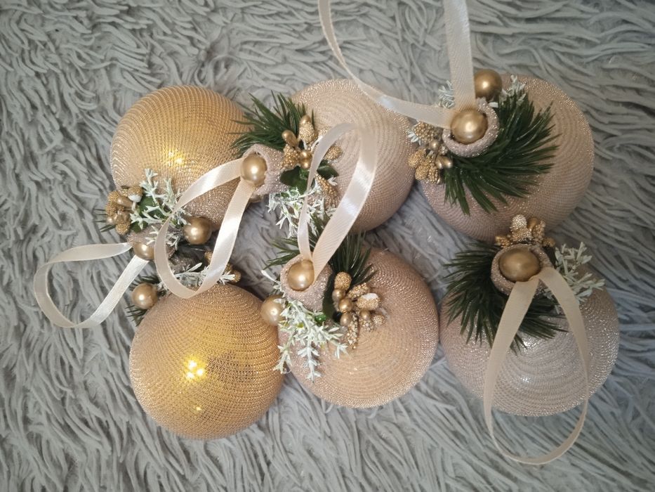 Новорічні шари ручної роботи