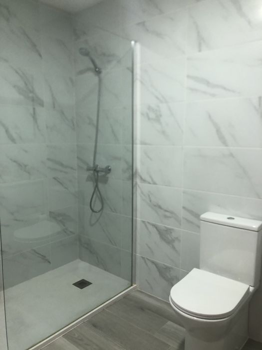 Vendo T3 remodelado mobilado e arrendado por 1000€/ mes
