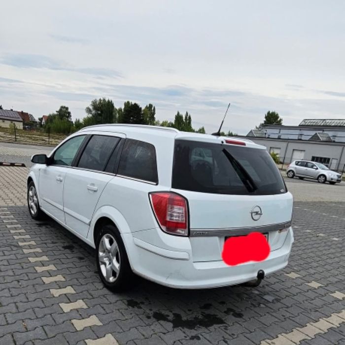 Sprzedam samochód Opel Astra H Kombi 1,9 CDTI 2008 Bezwypadkowy