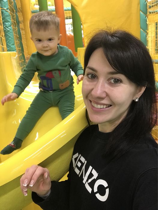 Няня, бейбісітер