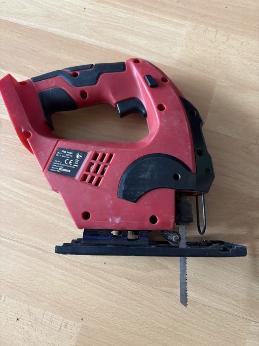 Wyrzynarka Meec Tools akumulatorowa 18V