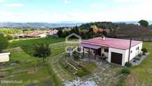 Moradia Isolada T3 com Vista Desafogada e Terreno de 4500m2 construtív