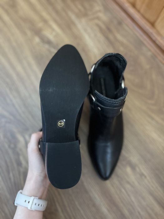 Жіночі черевики