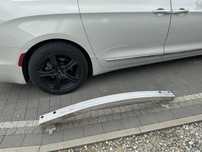 Belka zderzaka tylnego chrysler pacifica 2