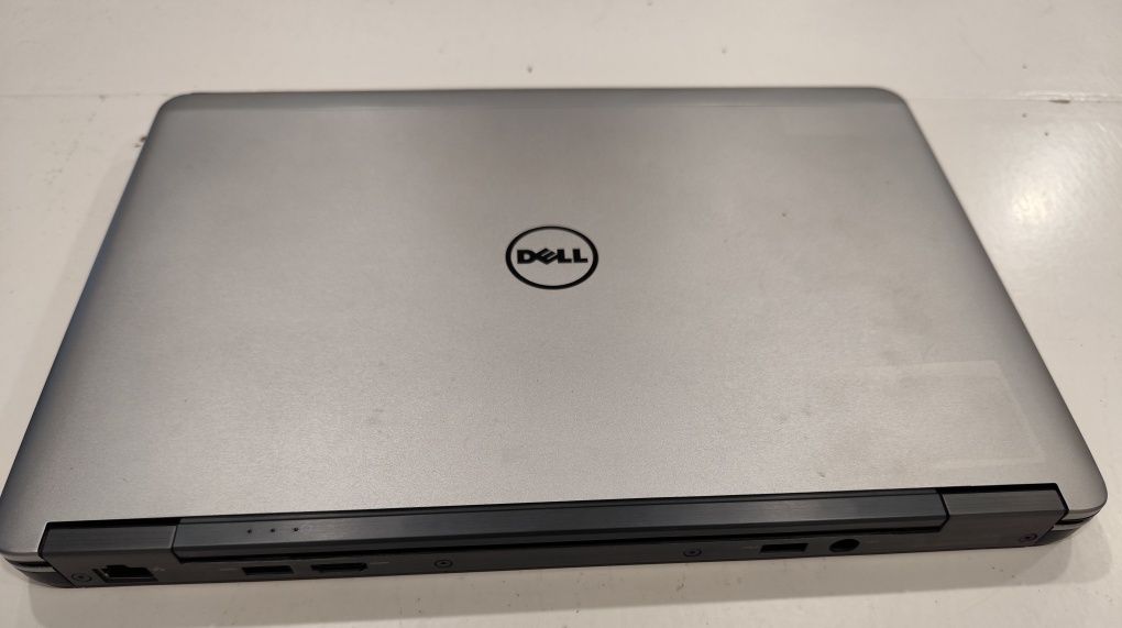PC Dell Latitude E7240