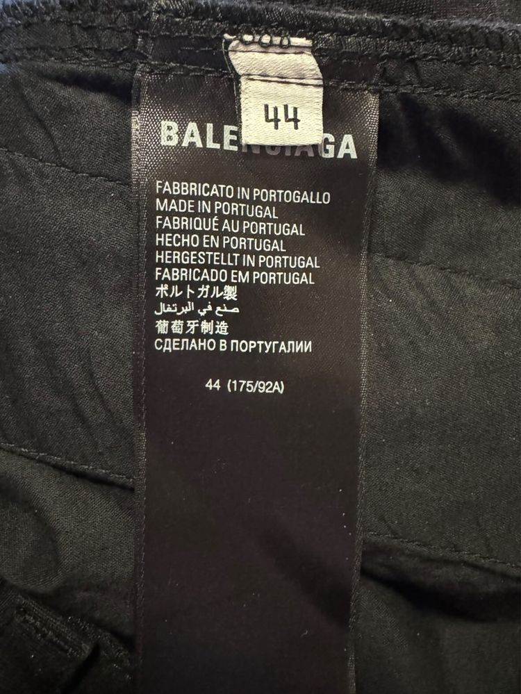 Balenciaga cargo pants 44