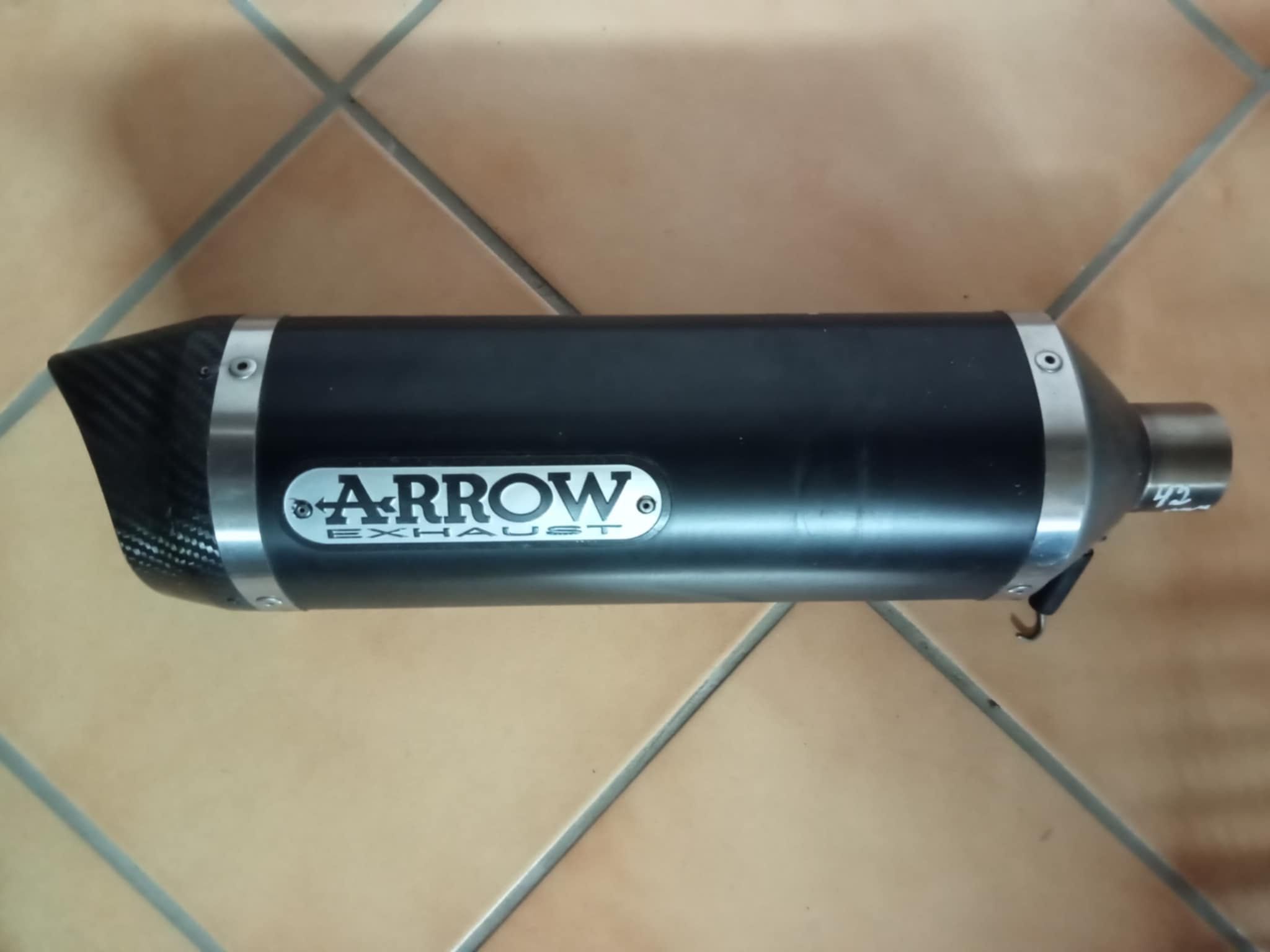 Escape para Mota Arrow, para tubo espace 42mm
Como novo, pouco usado