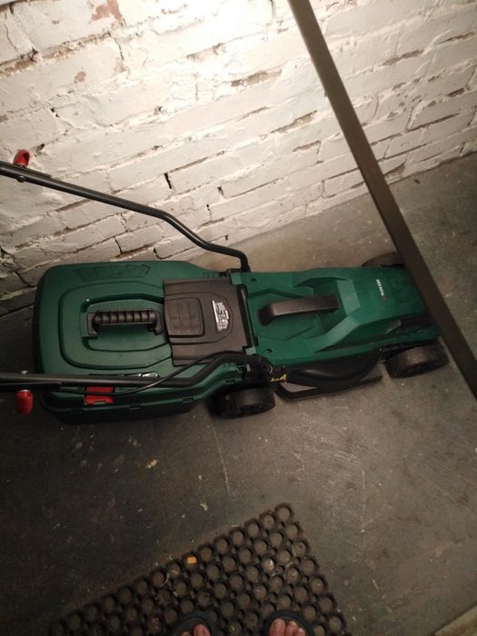 Kosiarka podkoszarka elektz