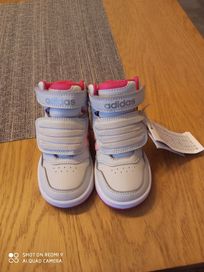 Buty dziecięce Adidas r. 22