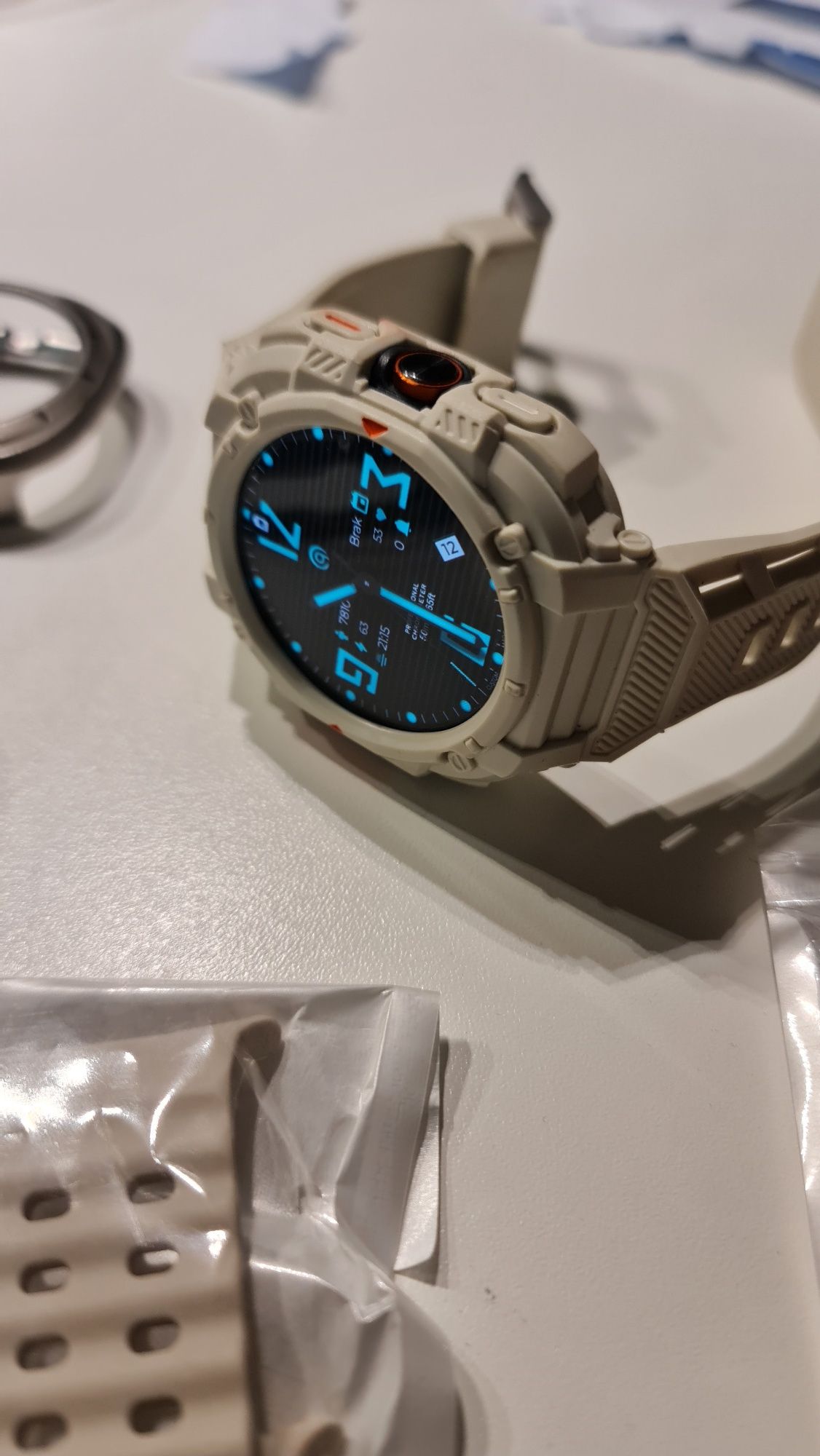 Galaxy watch ultra i huawei gt2