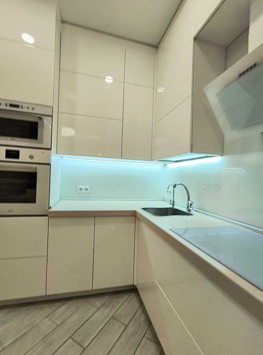 Аренда, 1к.кв 80м. ЖК" Монте-Плаза" проспект Науки, м. 23 Августа