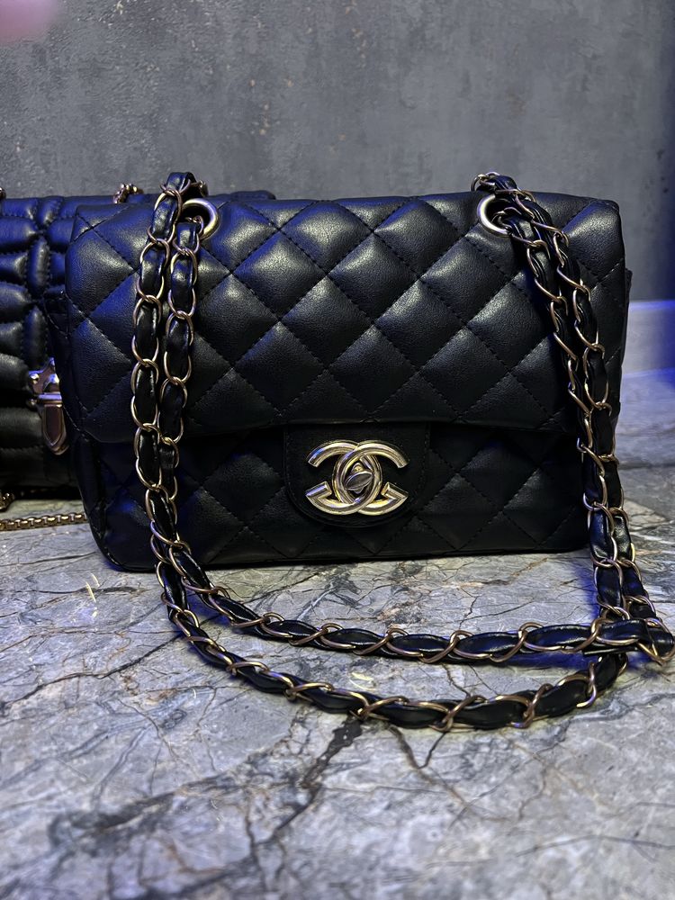 Продам гарні сумки, Chanel