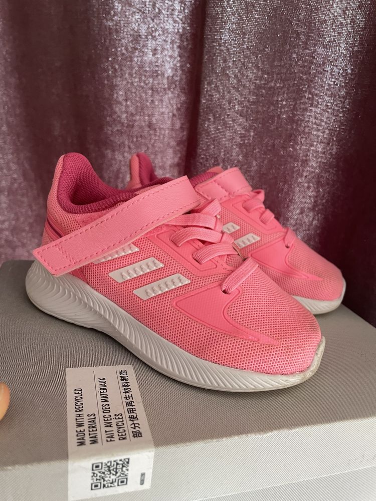 Кросівки adidas дитячі