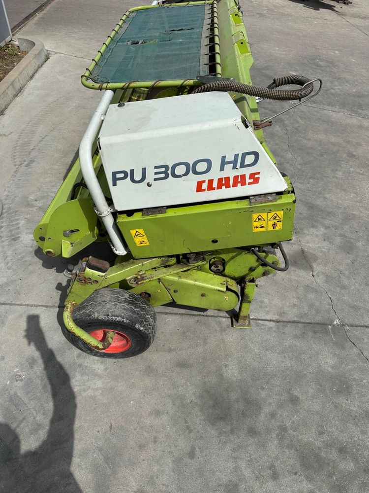 Podbieracz do trawy Claas PU 300 HD ,jaguar
