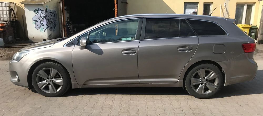 Toyota Avensis Toyota Avensis 2.0 diesel rok prod. 2014 r.