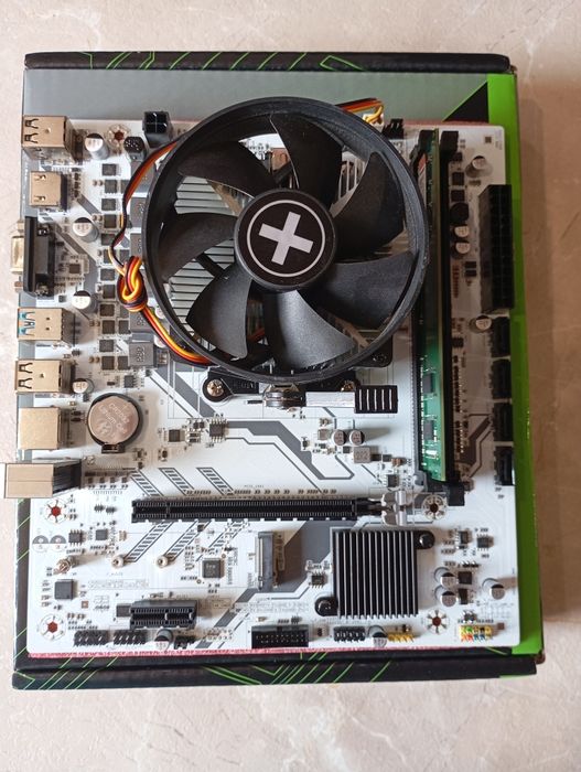 AMD Athlon 200ge + Machinist b450