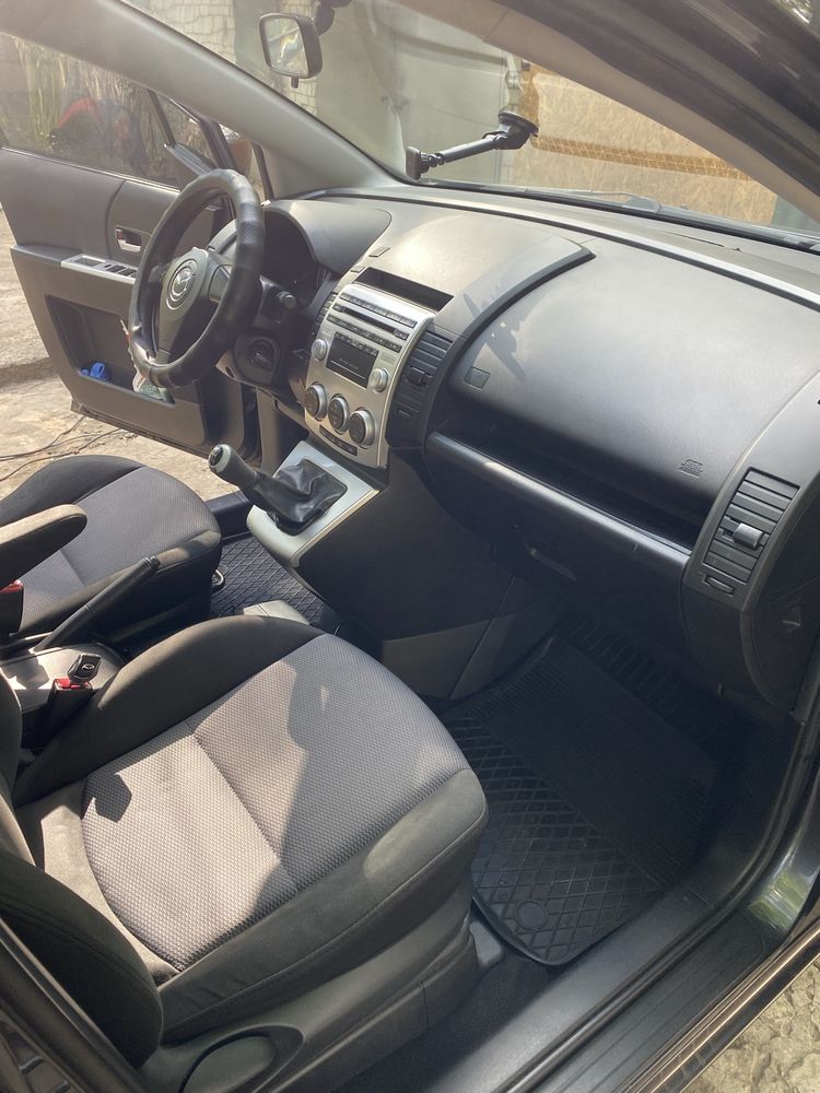 MAZDA 5 минивен 7 мест